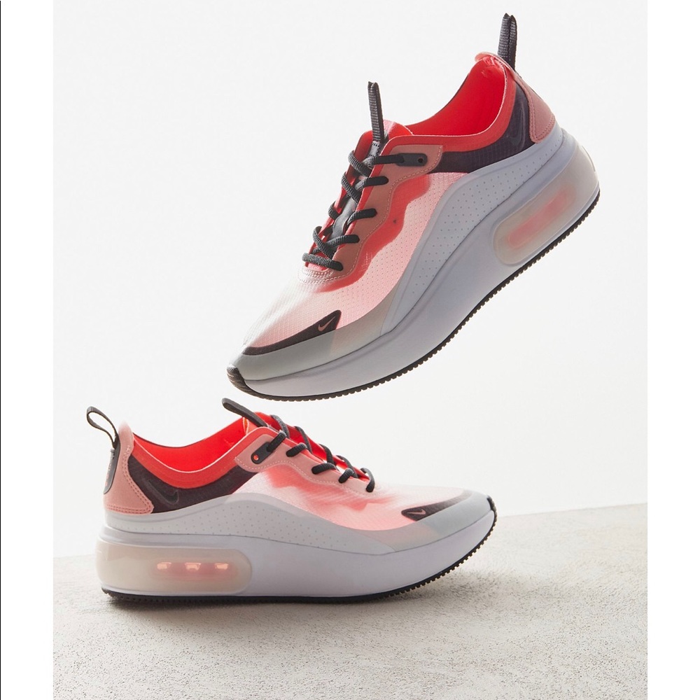 NIKE AIR MAX DIA SE QS Size 9🔥.. NIB Never Worn